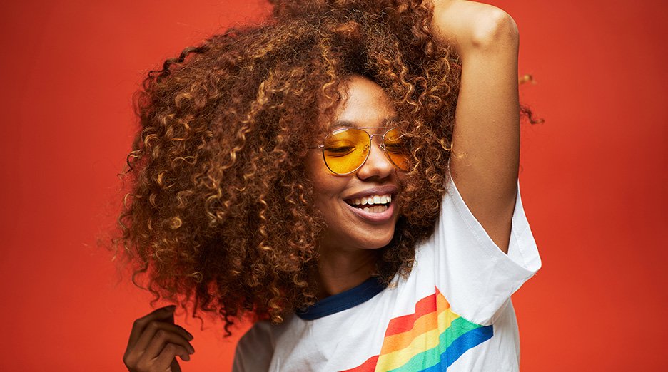 How to color curly hair - Garnier