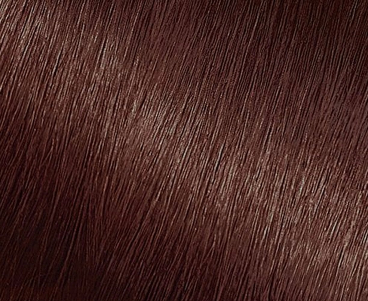 Coloración Cherry Cola para el cabello castaño claro