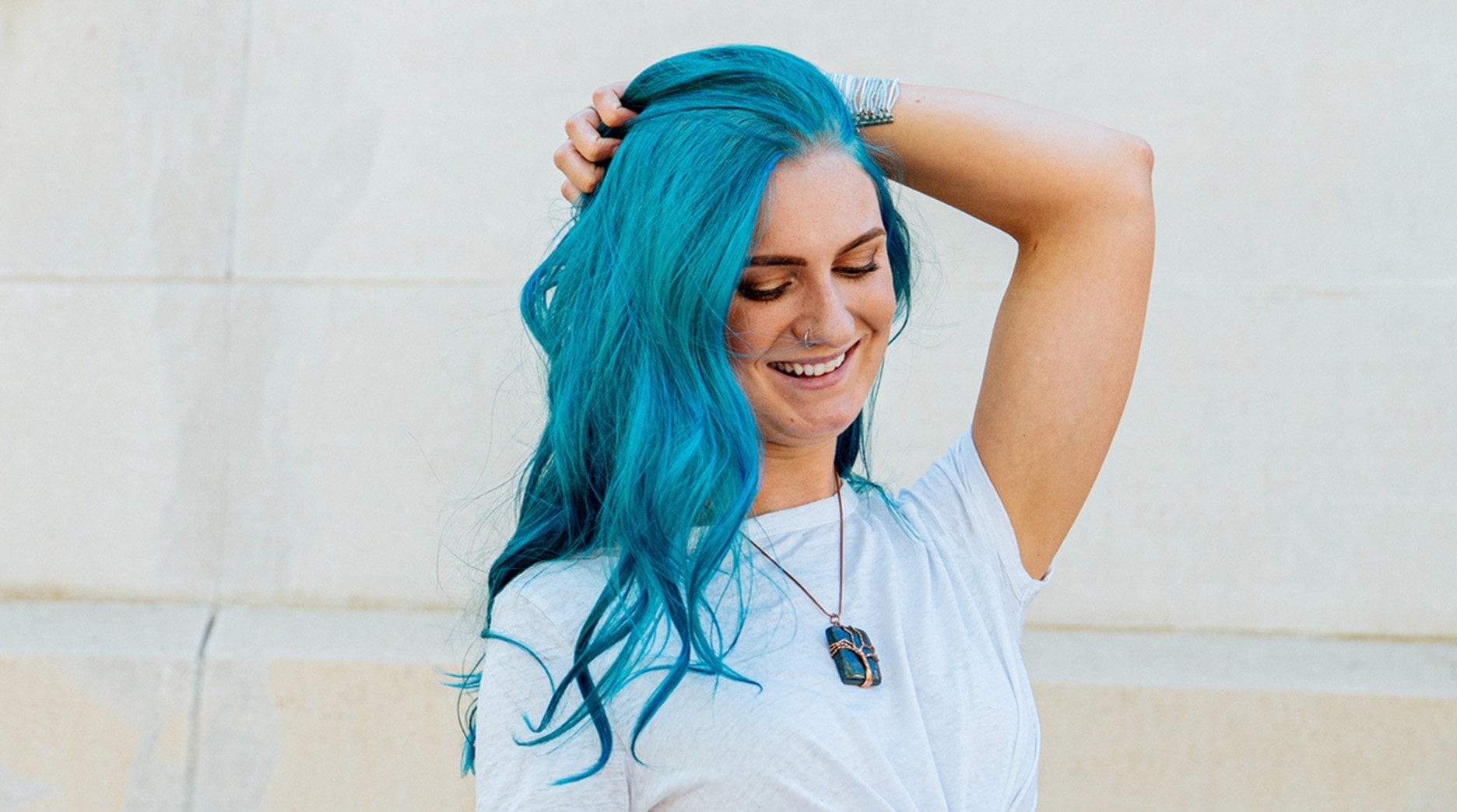 How to take care of dyed hair - Garnier
