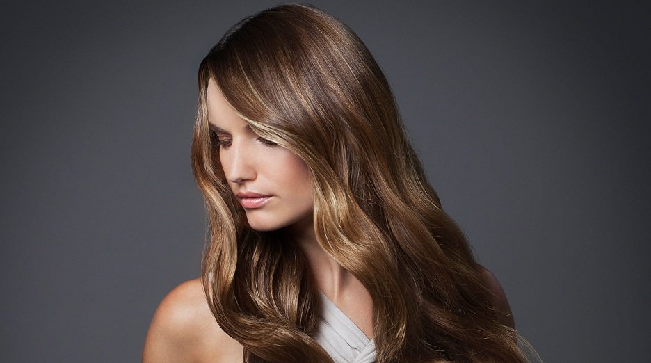 color de cabello tono piel oliva claro