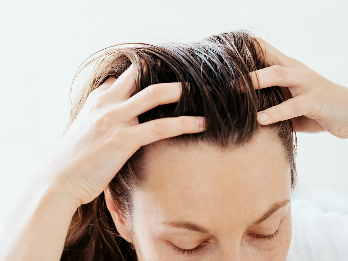 How to Properly Brush Your Hair Hair Care Tips Garnier