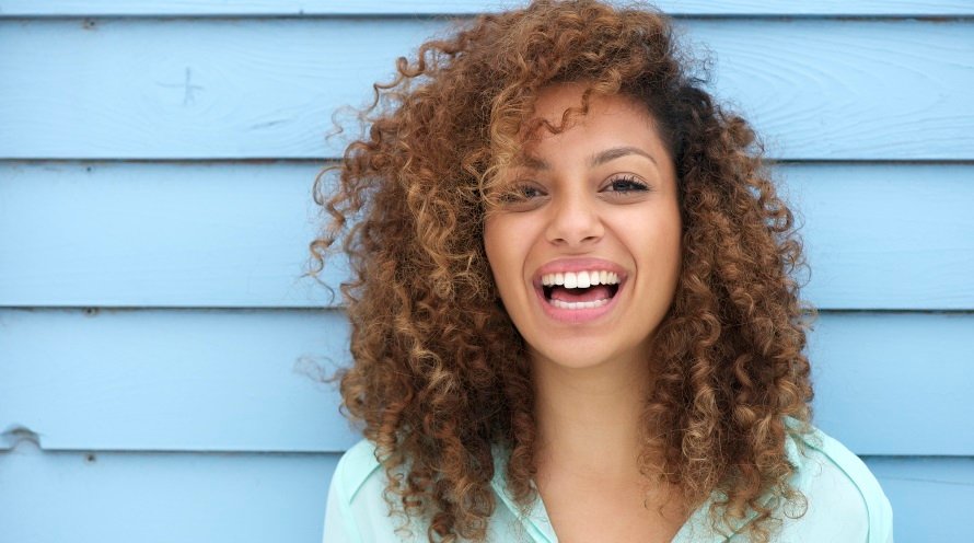 How To Get Rid Of Frizzy Hair Hair Care Tips Garnier