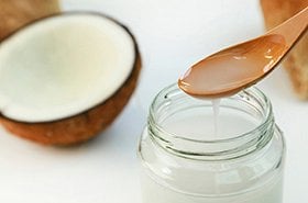 Incorporate natural ingredients in your skin and hair routine - Garnier