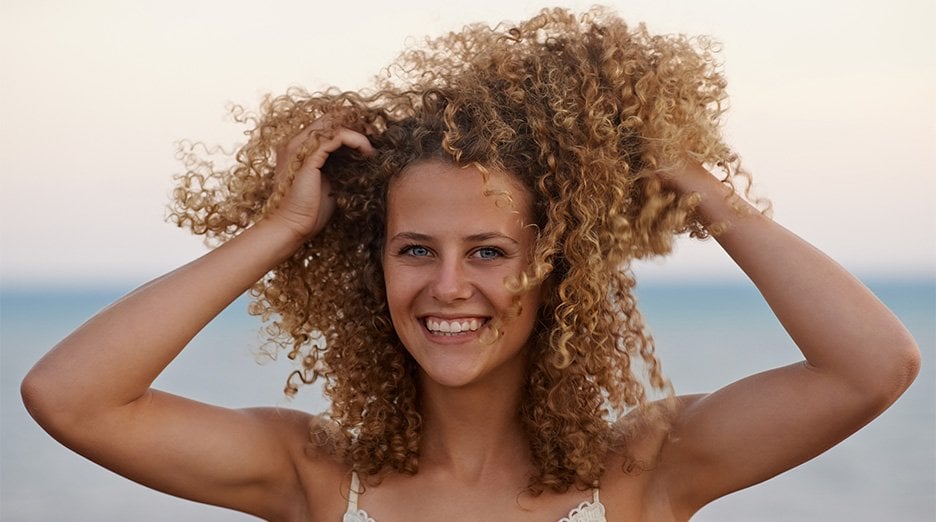 Coconut oil for curly hair - Garnier