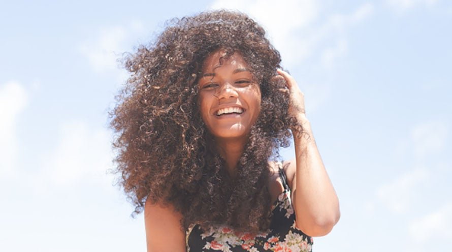 Tips How To Control Frizzy Hair - Hair Care Tips - Garnier