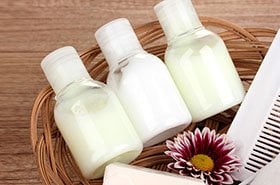 'Garnier Fructis - achieve gorgeous hair when traveling great hair on-the-go tips - make sure hair is well-conditioned before flights, tie hair up to keep out of face, dry shampoo, wooden brush, take own hair products, pack nourishing conditioner 