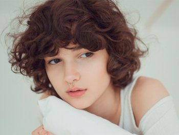 Bangs hairstyle Garnier