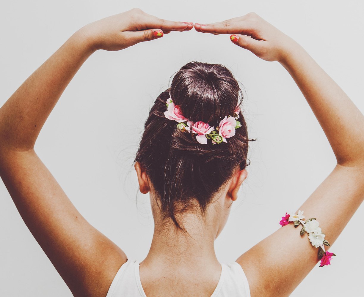 11 Quick \u0026 Easy Hairstyles for Long Hair • ADARAS Blogazine, image size:1224x1000