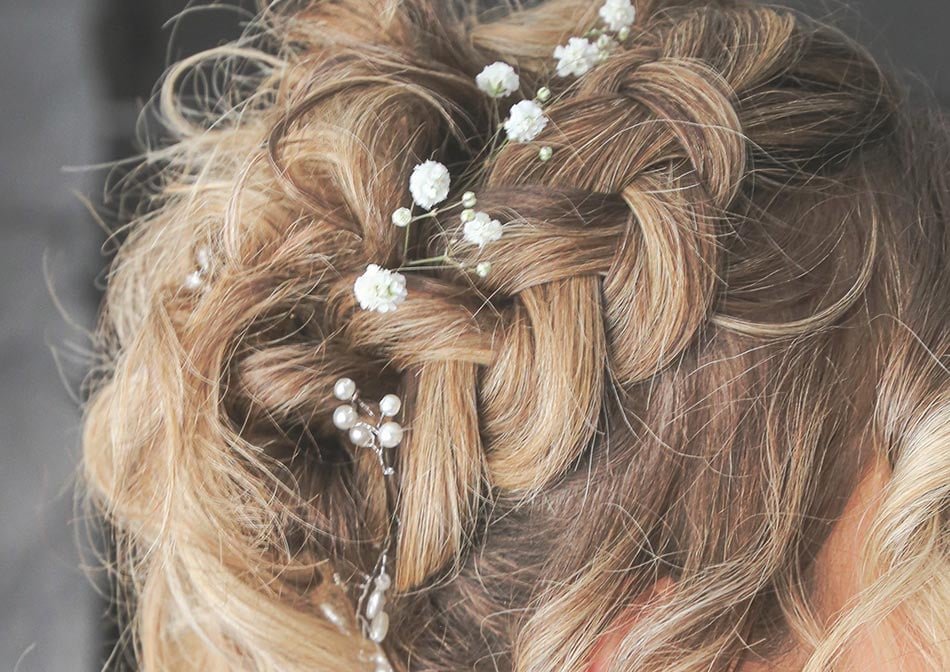 peinados de graduacion para cabello corto natural
