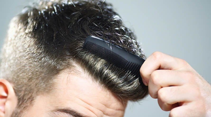 Garnier Fructis - 3 handsome, easy hairstyles for men - the side part, messy look, the quiff