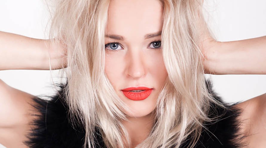 How To Get The Messy Hair Look Hairstyle Tips Garnier