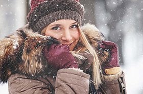 Garnier Fructis - discover best hairstyles, hydrating hair care products for cold weather, winter - cold air, heated buildings can cause frizzy, hard-to-manage hair - french braid, full bangs, twisted ponytail, winter hair care tips