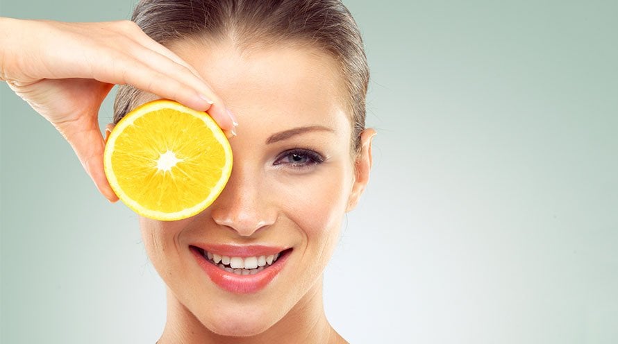 Learn 4 reasons why you should be using a moisturizer with Vitamin C - Garnier SkinActive