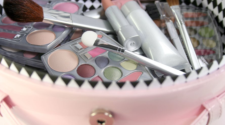 Travel Skin Care Routine — Skin Care — Garnier