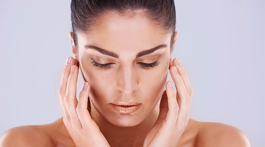 6 ways to use gentle cleansers in your skin care routine - Garnier SkinActive