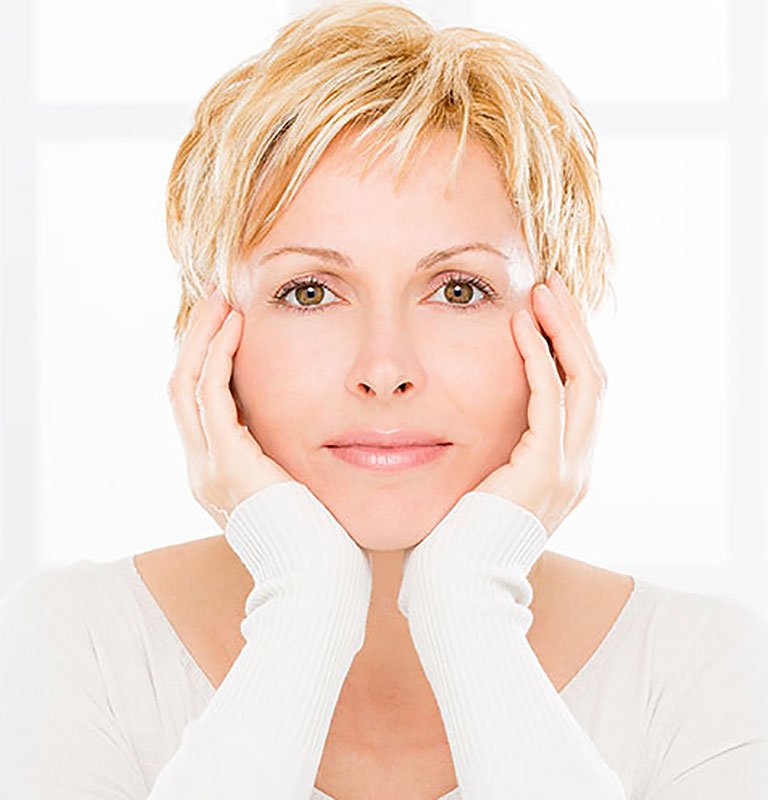 Ultra Lift 2 in 1 Serum + Moisturizer AntiAging Garnier