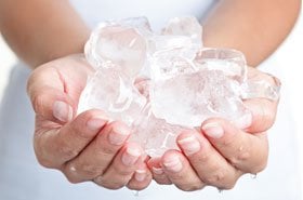How ice and cold water can up your skin care routine - Garnier SkinActive