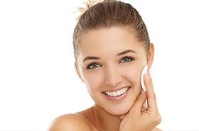 How to give your skin an at home facial - Garnier SkinActive