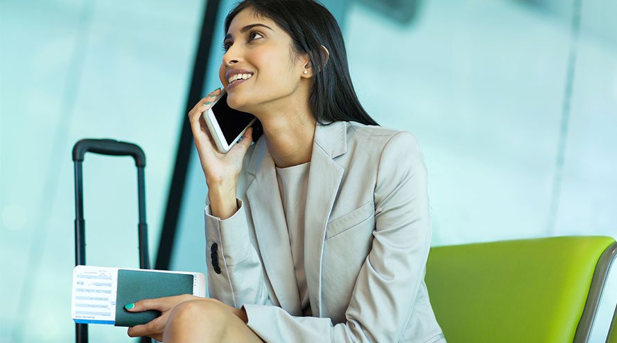 Are you a jetsetter?  Learn a skin routine to use when flying in an airplane - Garnier SkinActive