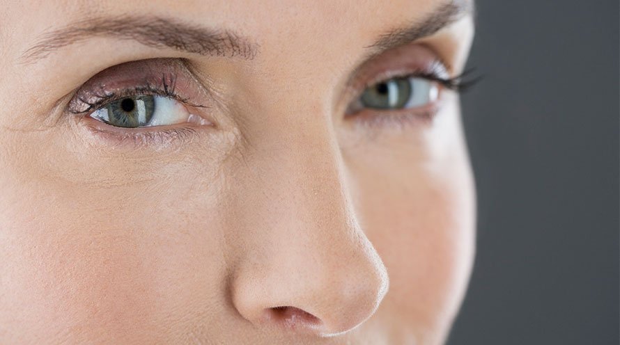 Learn the best skin care routine in your 50's - Garnier SkinActive