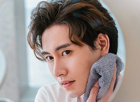 Fewer breakouts sensitive skin care men face wash - Garnier Fewer breakouts sensitive skin care men face wash - Garnier