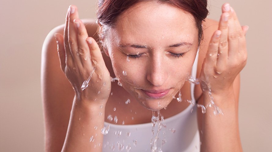 Face wash for oily skin women sale