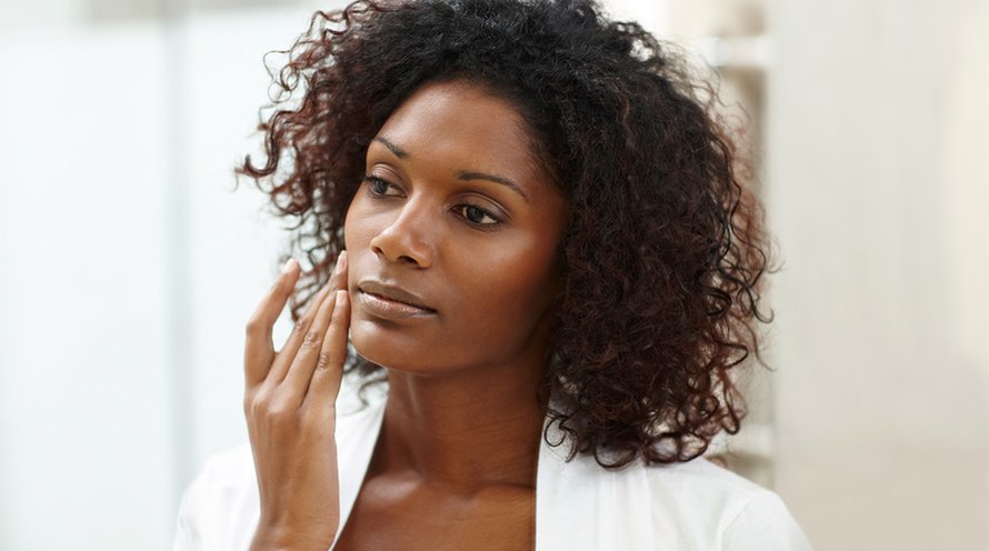 What to do if you have fine lines and blackheads - Garnier SkinActive