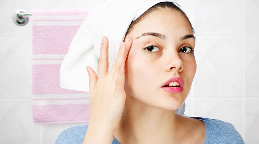difference between blackheads whiteheads skin care garnier how do whiteheads form