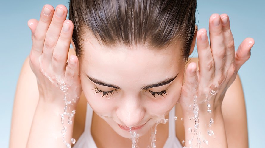Which Face Wash Is Best - Skin Care - Garnier