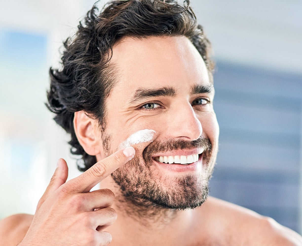 Utiliza aceite o bálsamo para la barba