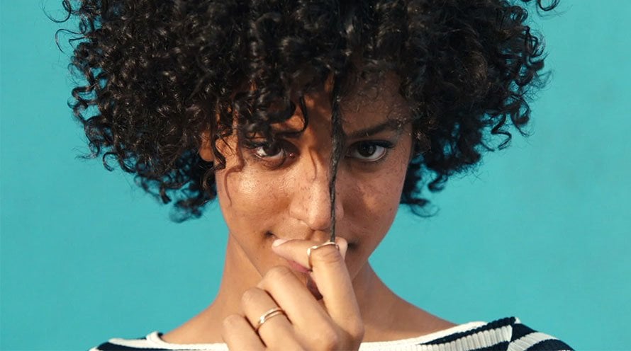 The Best Curly Hair Routine For Every Curl Type Garnier