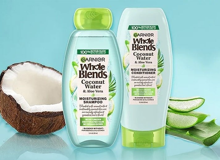 Refresh and rehydrate dry hair with the Garnier Whole Blends Coconut Water & Aloe Vera shampoo, conditioner, and leave-in treatment infused with coconut water and aloe vera.