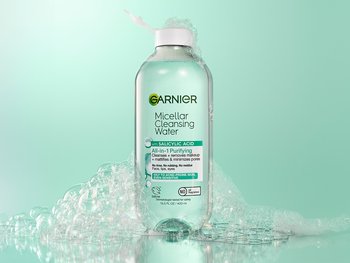 Garnier SkinActive Micellar Purifying Cleansing Water with Salicylic Acid, 400ml, purifies, mattifies, and minimizes pores for acne-prone skin.