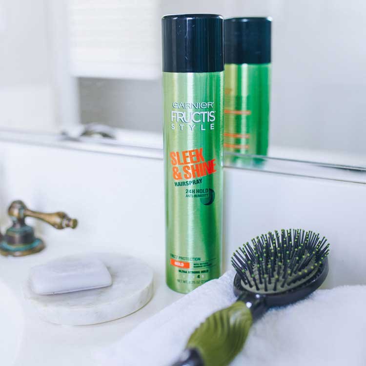 Garnier Fructis Style Sleek and Shine Anti-Humidity Hairspray lifestyle