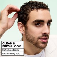 The Garnier Fructis Pure Clean Finishing Paste helps you achieve a clean & fresh look. This product offers a soft-shine finish with extra-strong hold.