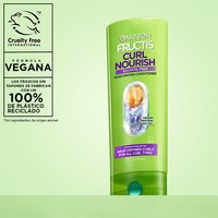 Garnier Fructis Curl Nourish hair conditioner sustainability commitments: featuring cruelty-free international certification, a vegan formula, and a bottle without cap made of 100% recycled plastic.