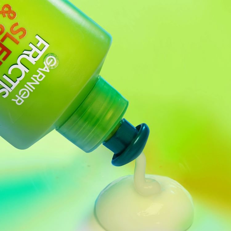 Fructis Sleek & Shine Leave-In Conditioner Texture