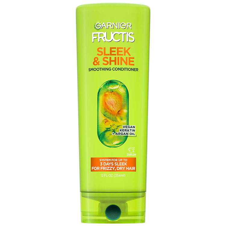 Front of Pack of Fructis Sleek & Shine Conditioner