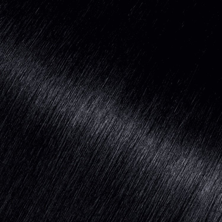 Close-up swatch of Garnier Olia