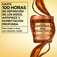 The Garnier Whole Blends Honey Treasures Hair Honey Jelly provides up to 100 hours of curl definition, anti-frizz, and deep moisture for bouncy, shiny waves and curls.