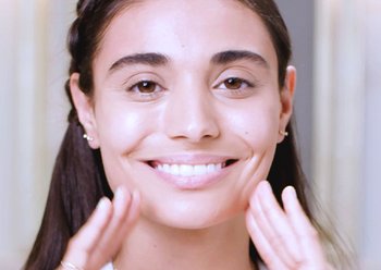 Skin-Care-Needs_Cleansing_Sensitive